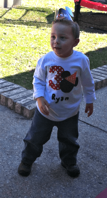 DIY Mickey Birthday Shirt No Sew