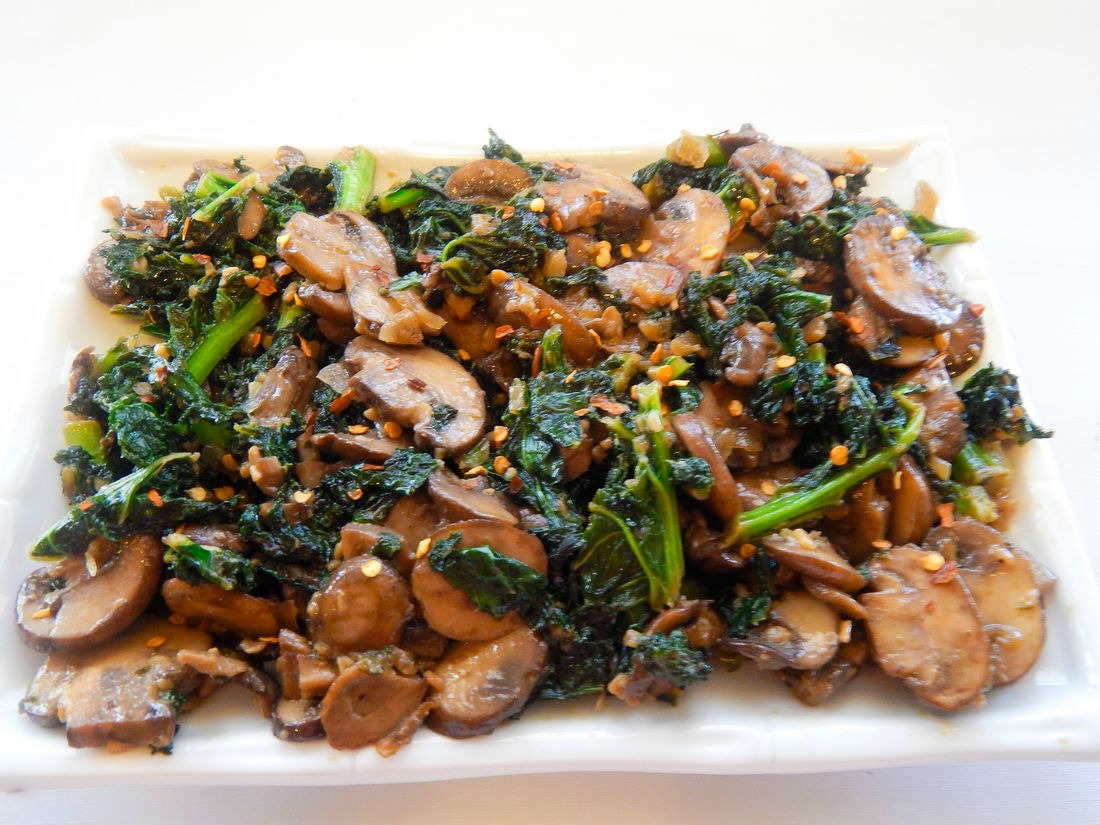 Smothered Kale with Baby Bella Mushrooms