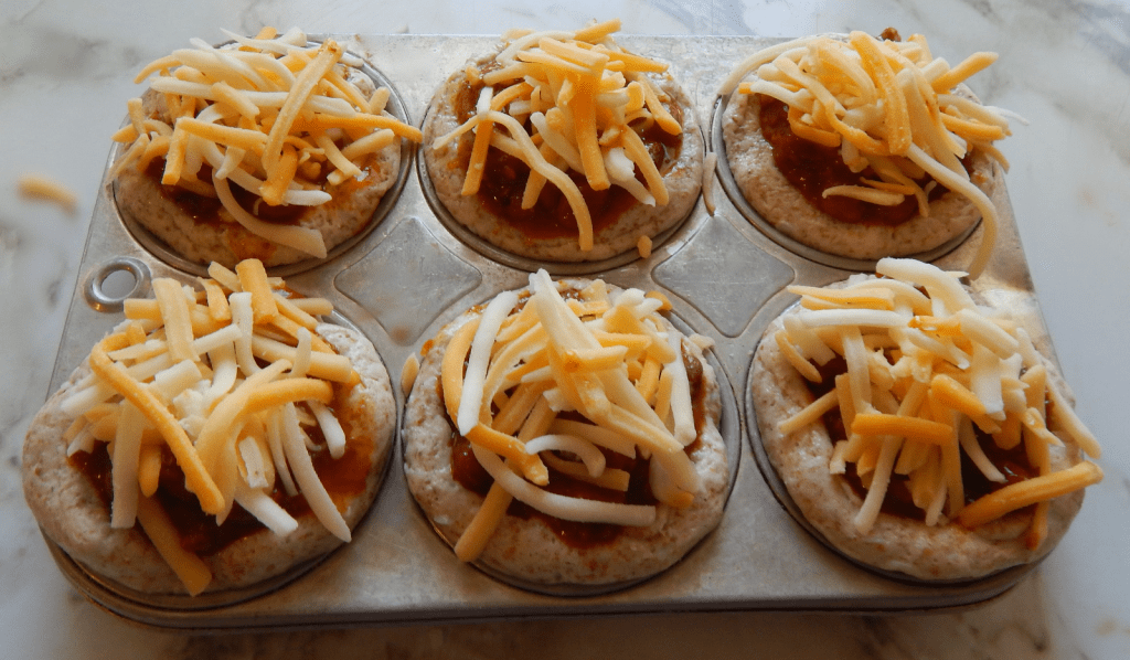 Chili and Cheese Biscuit Cups 