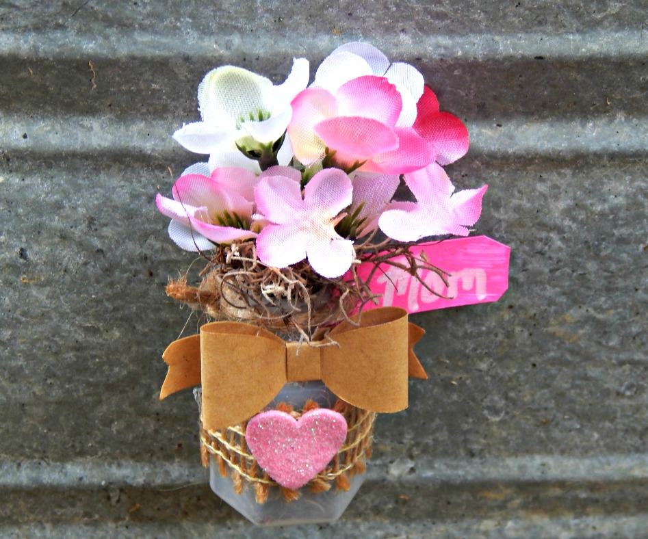 Dried Flower Mini Bouquet Magnet