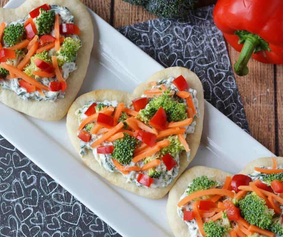 Simple Heart Shaped Kids Pizza for Valentine's Day! #ad #LuvTyson