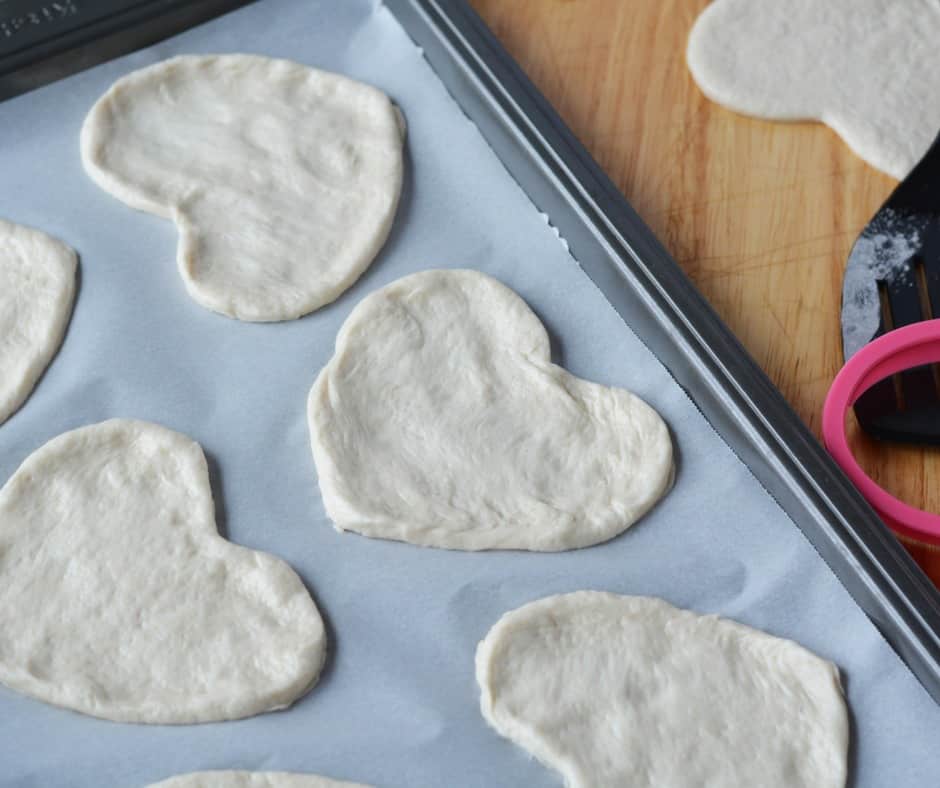 dough pizza hearts