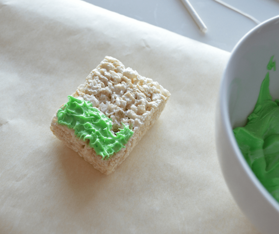 Green Frosting on Fishing Treats (1)