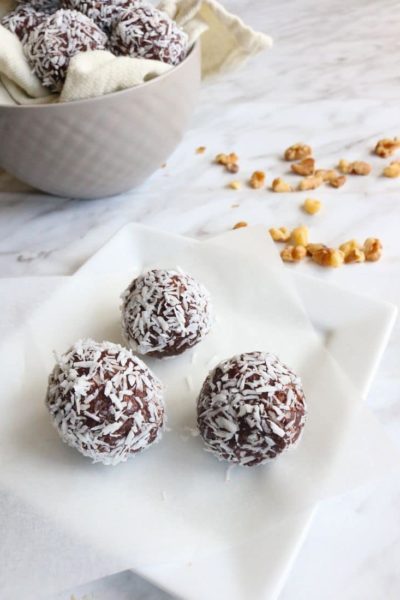 Chocolate Coconut Energy Balls