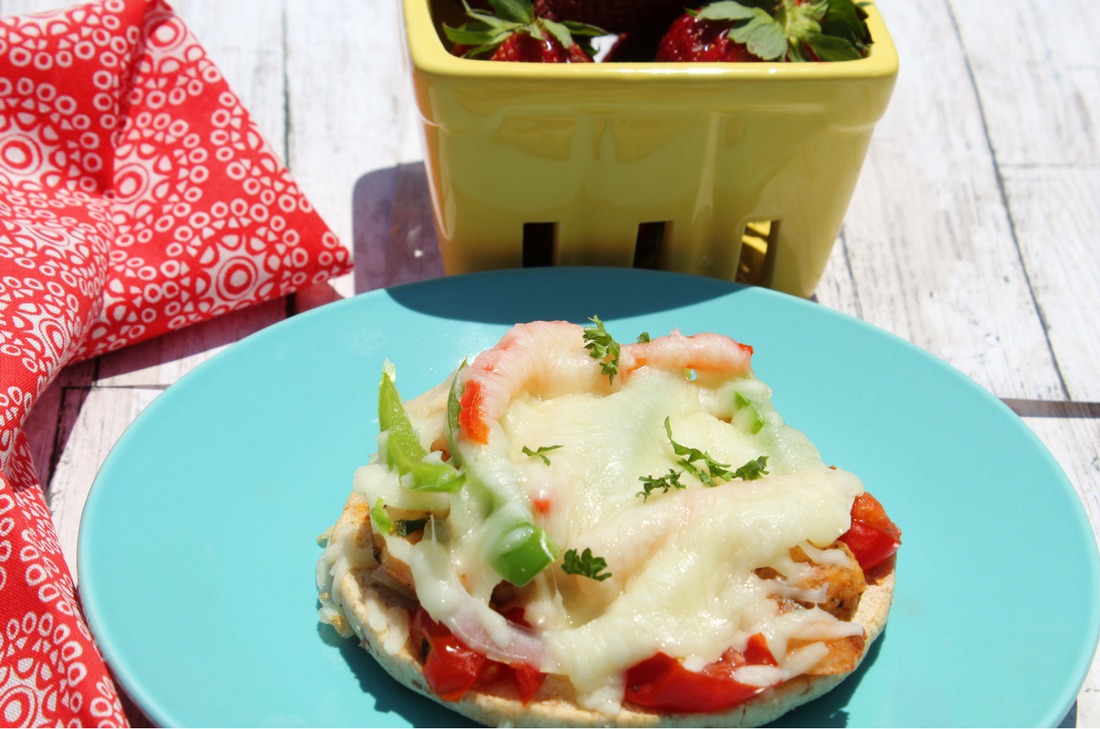 Cajun Shrimp Pizza with Multigrain thin rolls