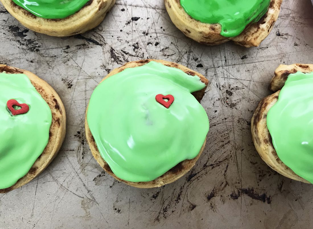 Grinch Cinnamon Rolls