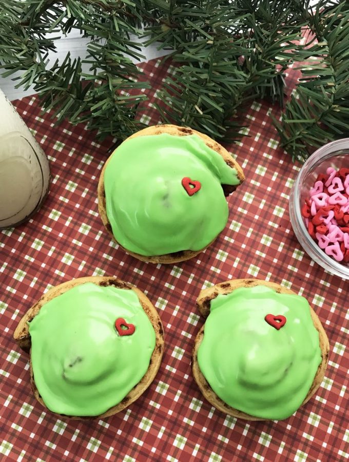 Grinch Cinnamon Rolls