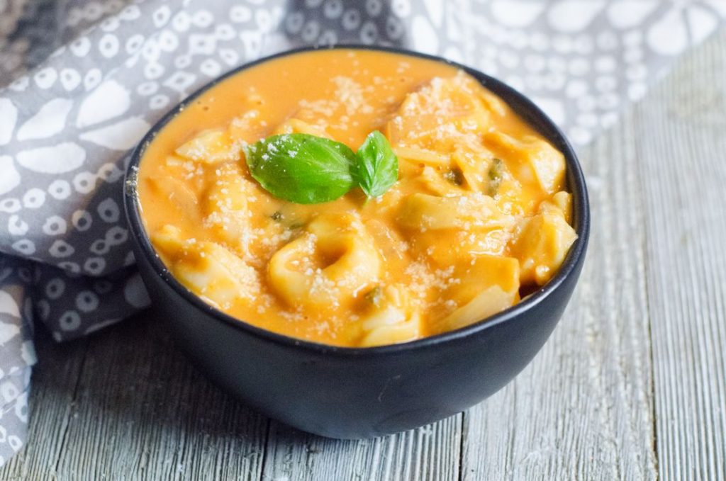 Instant Pot Creamy Tomato Basil Tortellini Soup - This Ole Mom