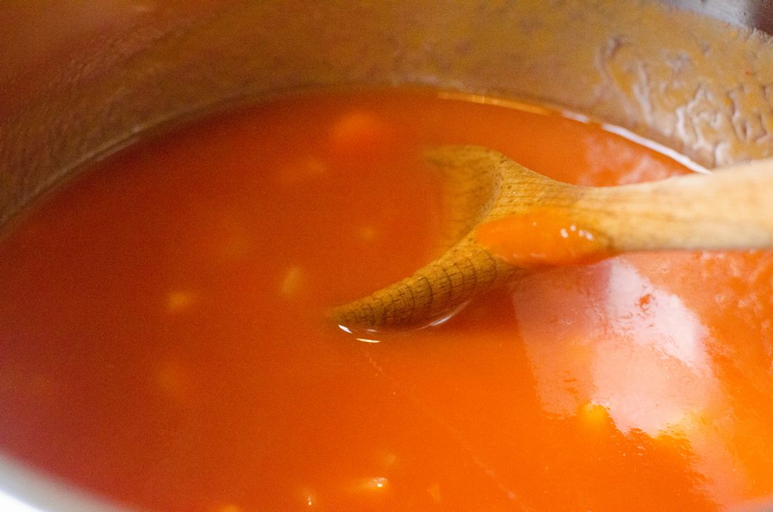 Instant Pot Creamy Tomato Basil Tortellini Soup