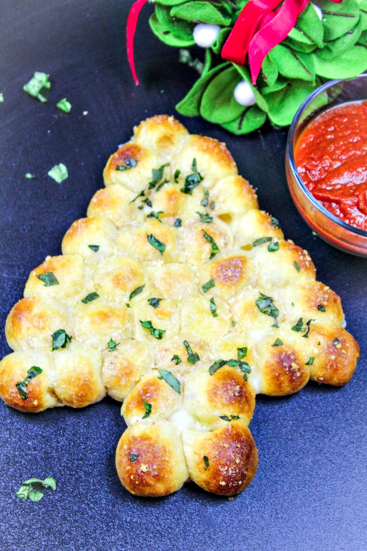 Christmas Tree Pull Apart Bread