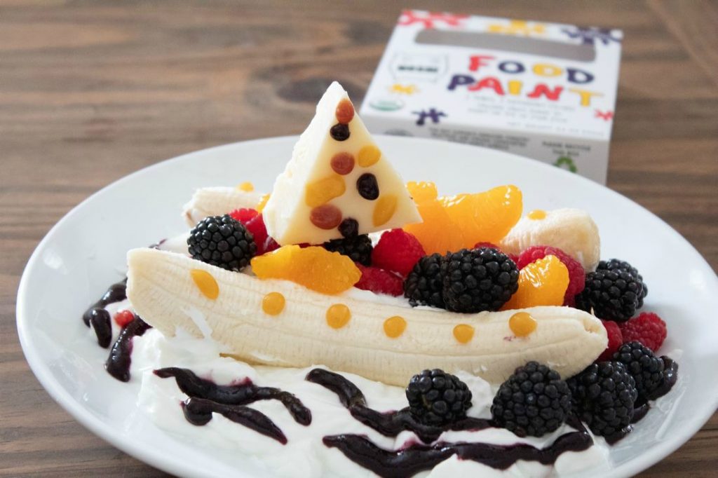 Breakfast Yogurt Fruit Boats 