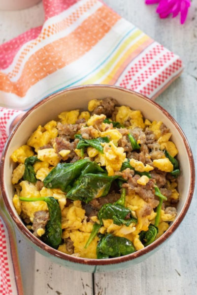 Keto Sausage, Egg, and Spinach Breakfast Bowls