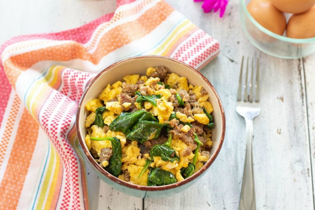 Keto Sausage, Eggs, and Spinach Breakfast Bowls