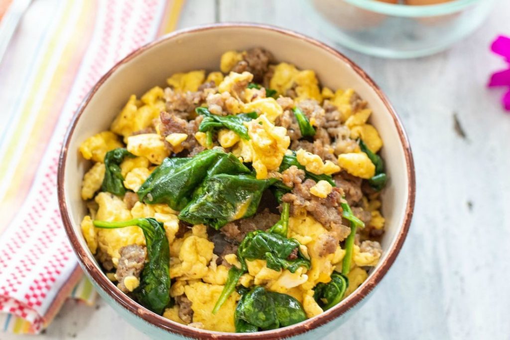 Keto Sausage, Egg, and Spinach Breakfast Bowls