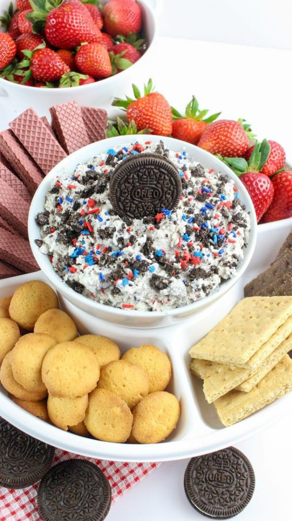 Patriotic Cookies and Cream Dessert 