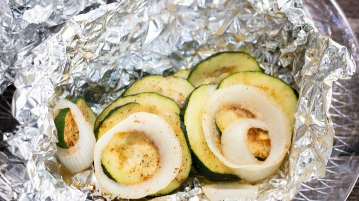 Campfire Zucchini Foil Packets - This Ole Mom