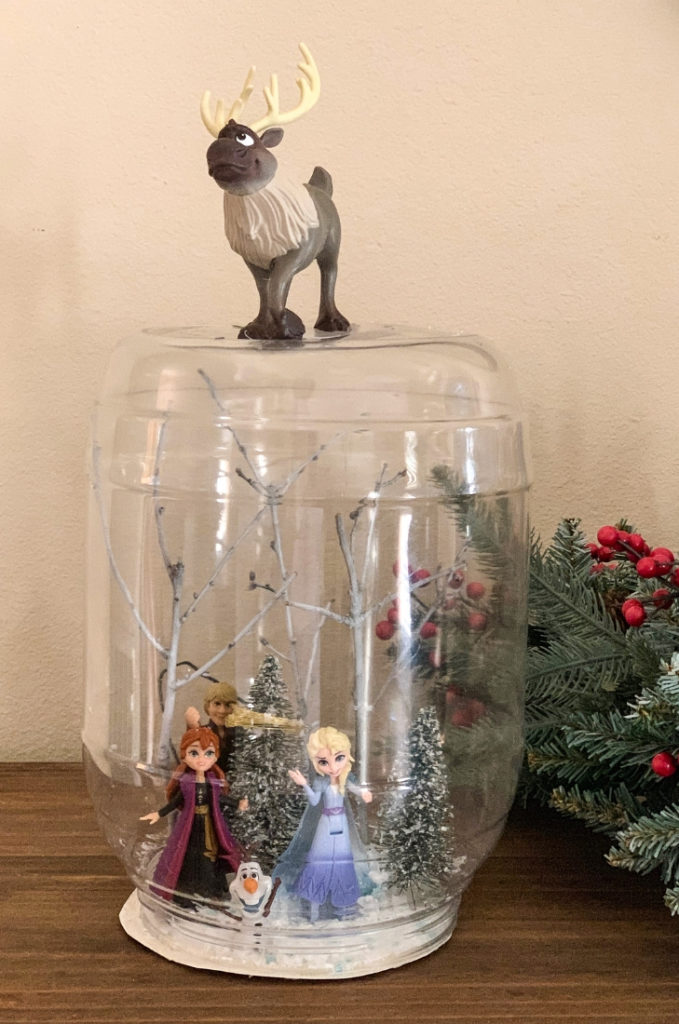 DIY Frozen Waterless Snow Globe