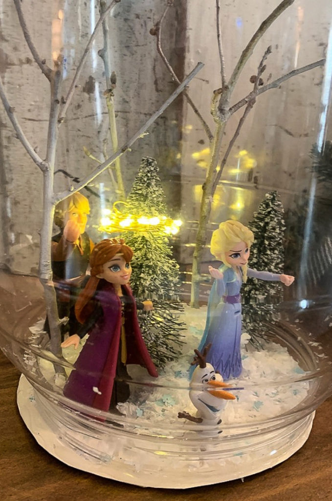 DIY Frozen Waterless Snow Globe