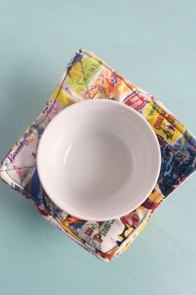 Disney Soup Bowl Cozy Tutorial